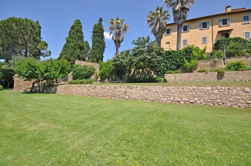 Photo of Buildings in Marsiliana