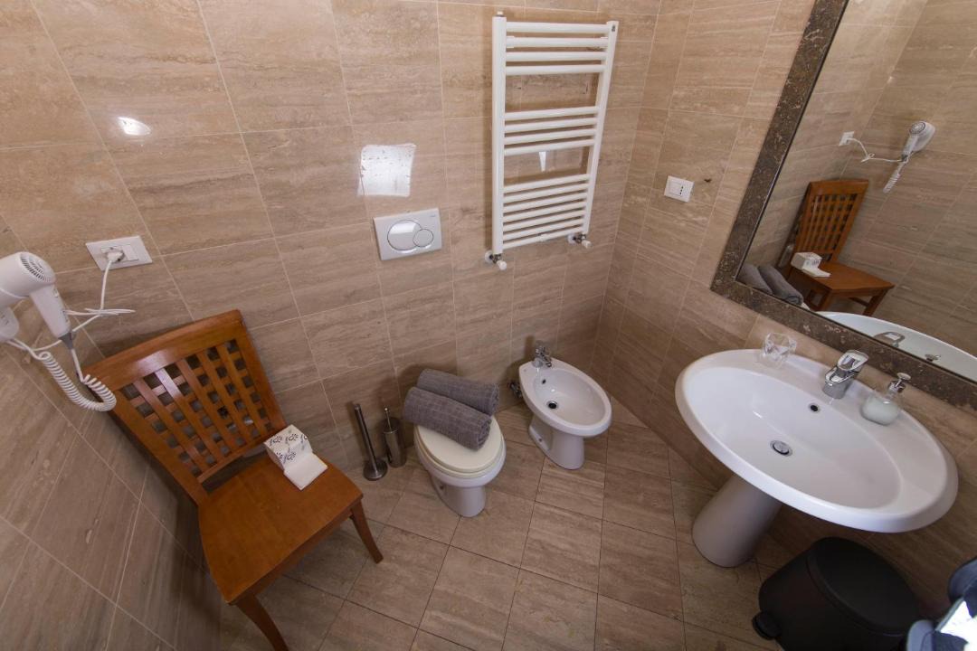 Photo of Bathroom in Trastevere