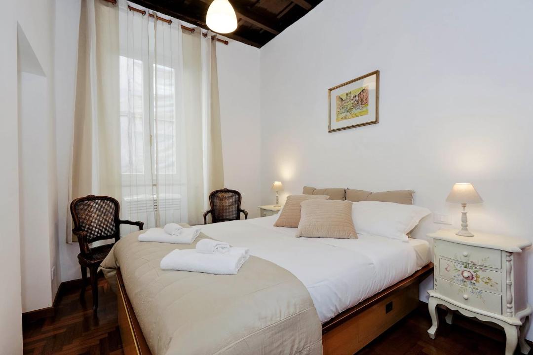 Photo of Bedroom in Rione VI Parione