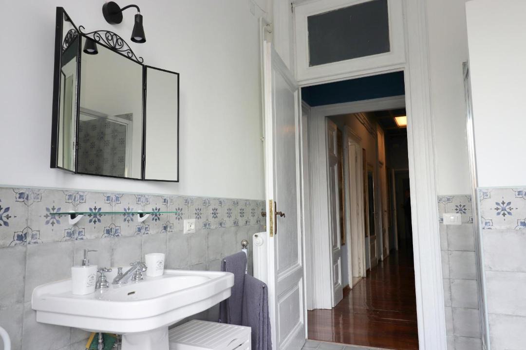 Photo of Bathroom in Repubblica