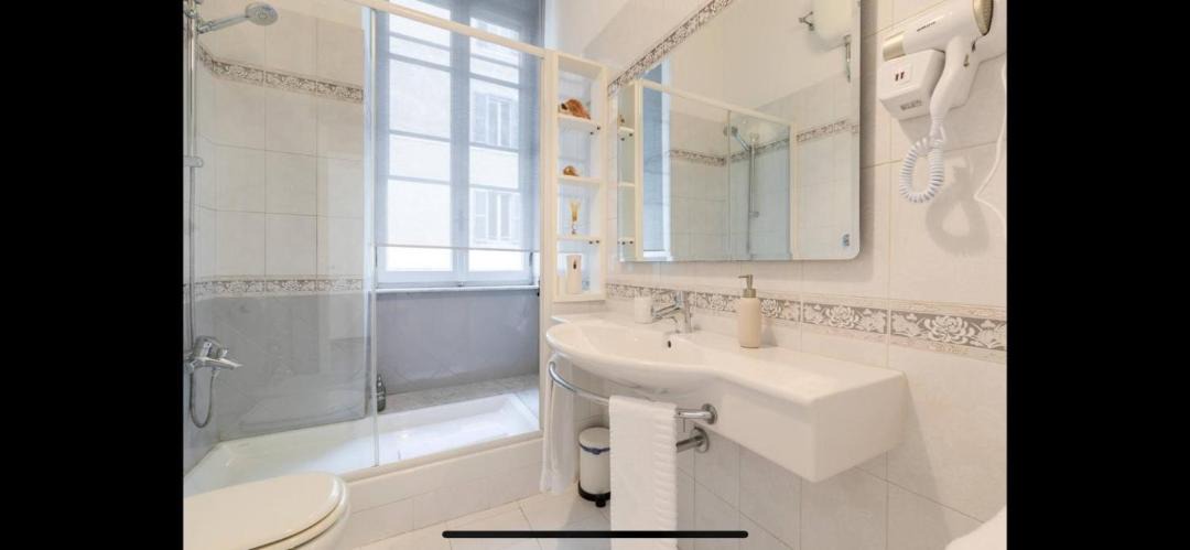 Photo of Bathroom in Monti