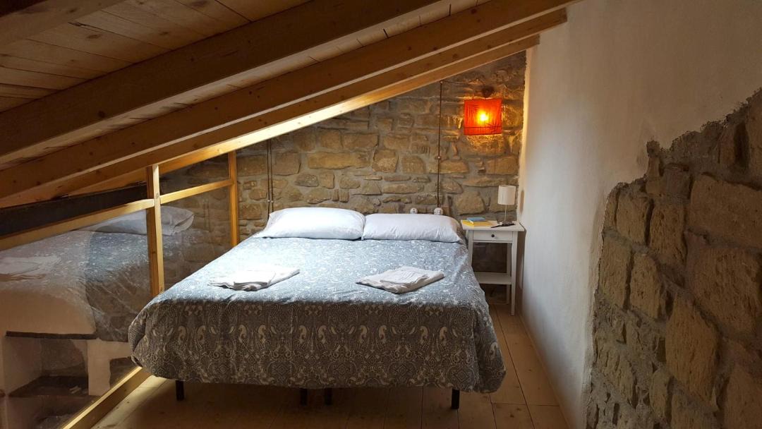 Photo of Bedroom in Castelmezzano