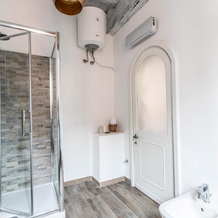 Photo of Bathroom in Navona