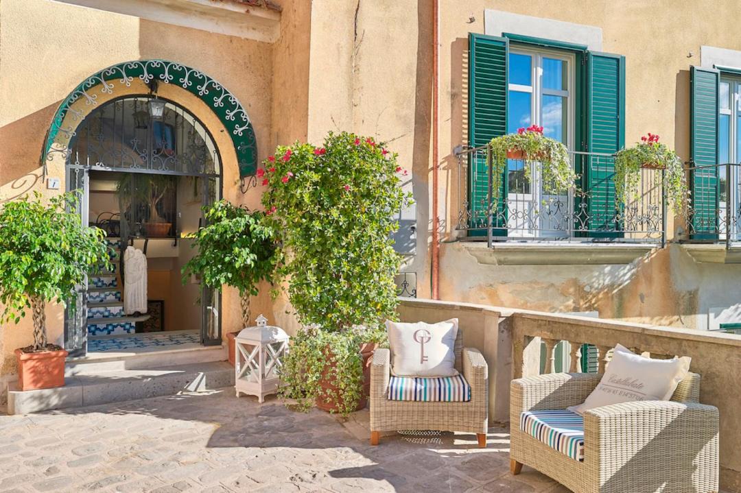 Photo of Patio Balcony in Castellabate Historic Centre