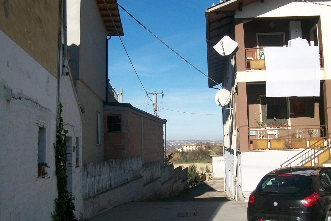 Photo of Others in Bellante