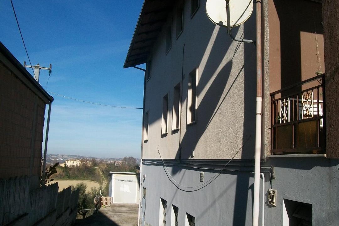 Photo of Others in Bellante