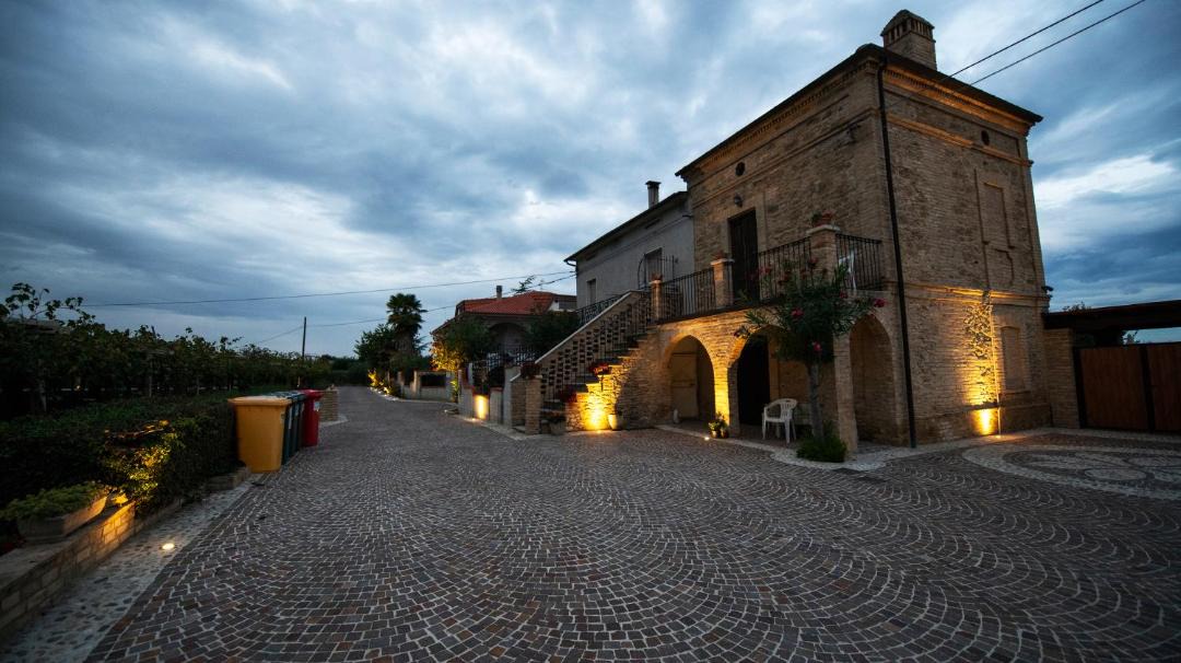 Photo of Buildings in Crecchio