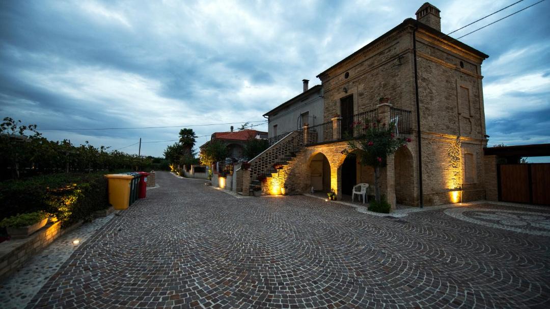 Photo of Buildings in Crecchio