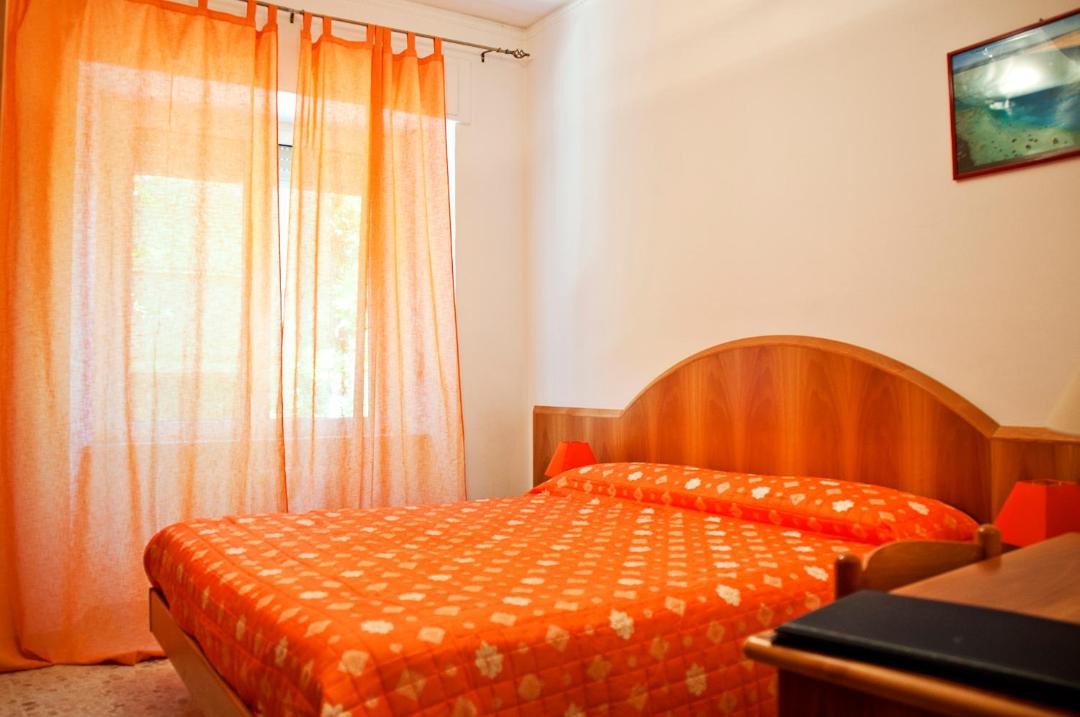 Photo of Bedroom in Serra San Quirico