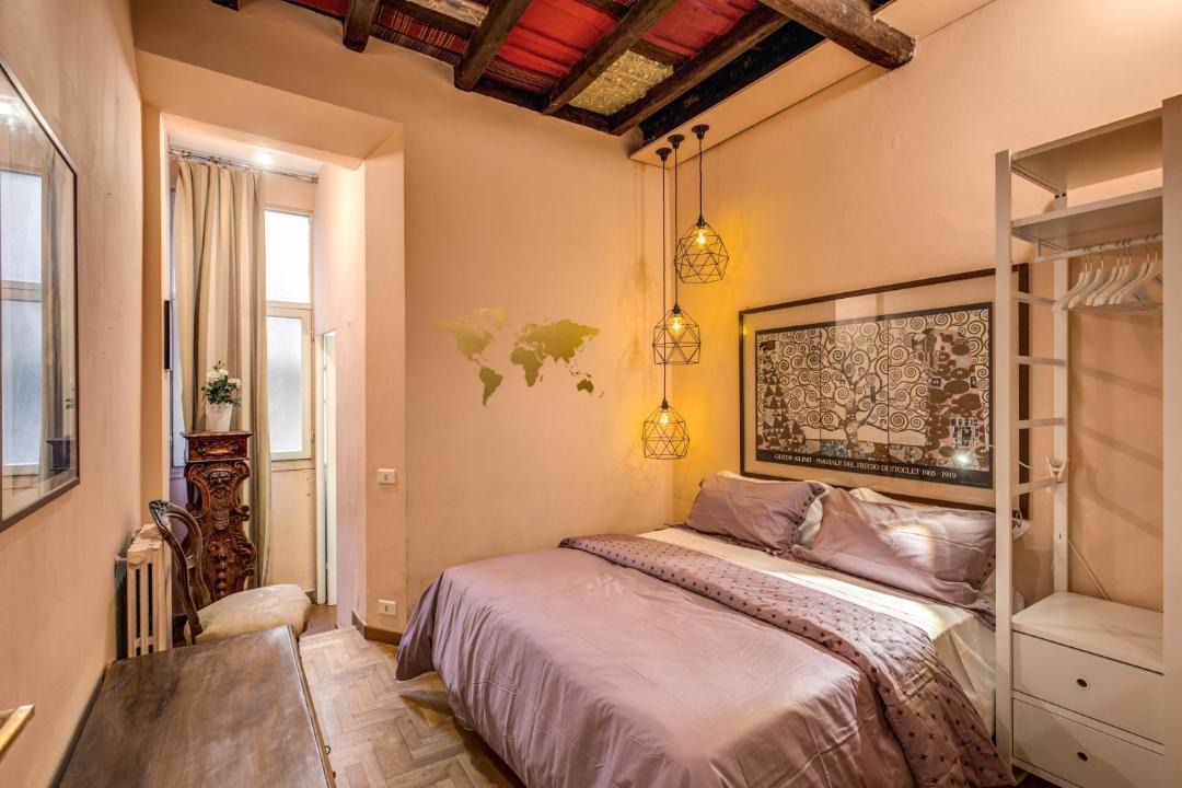 Photo of Bedroom in Rione VI Parione