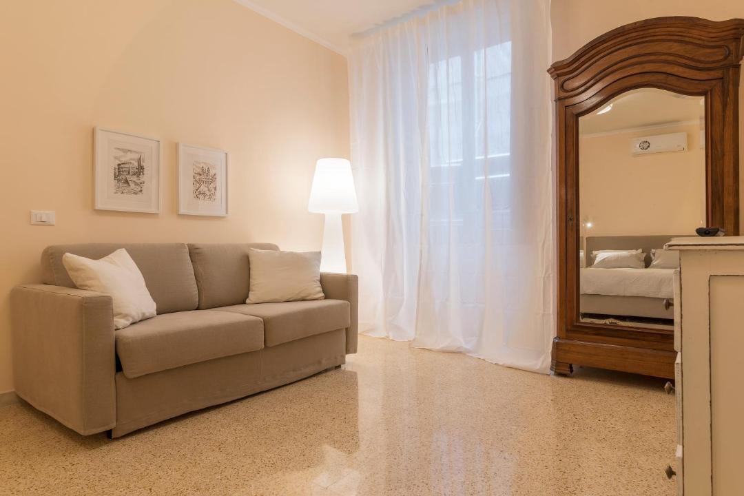 Photo of Livingroom in Rione VI Parione