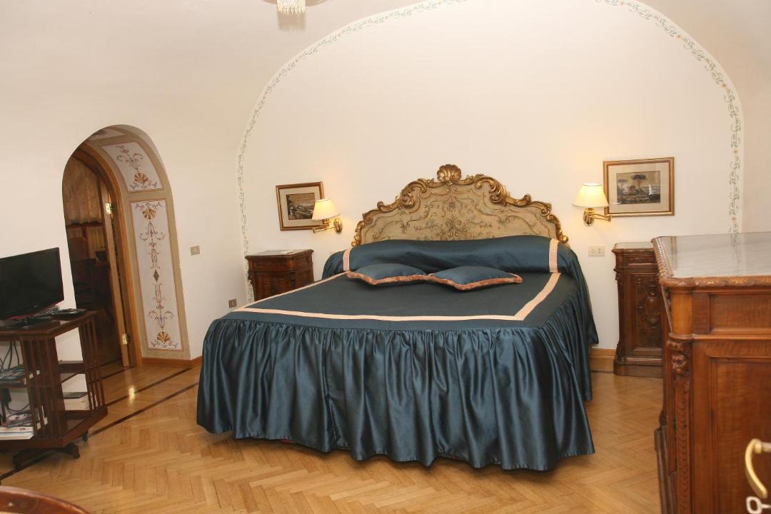 Photo of Bedroom in Rione VI Parione