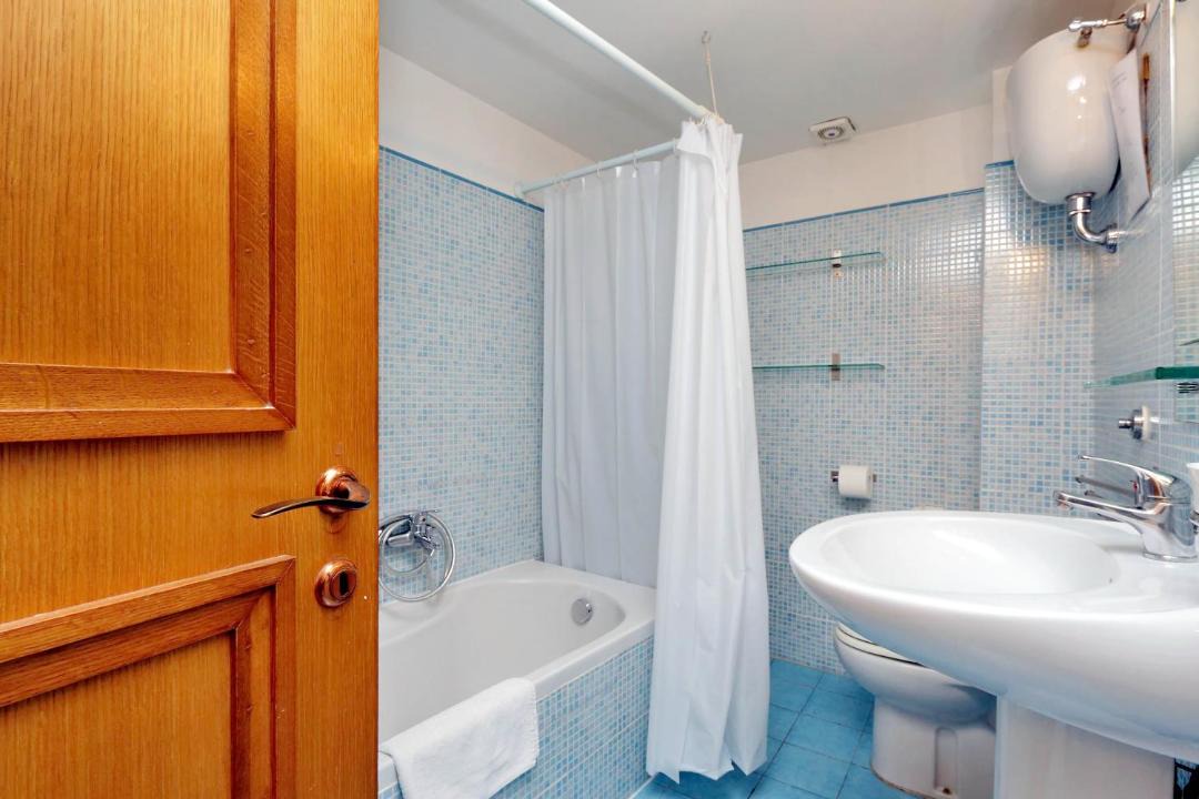 Photo of Bathroom in Rione V Ponte