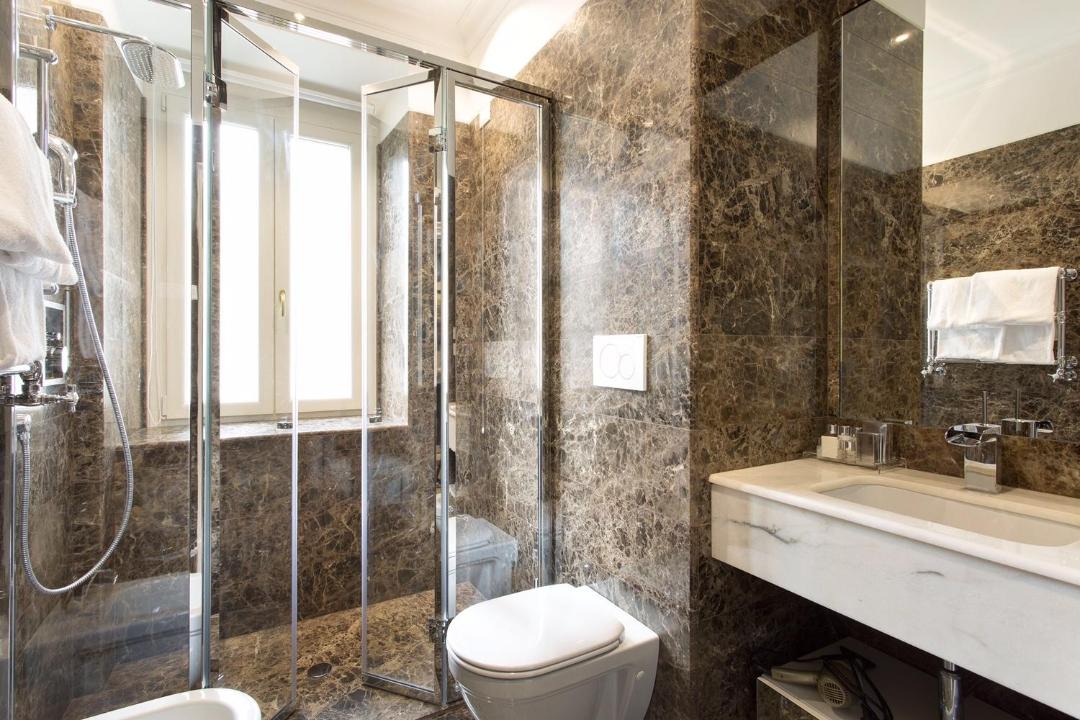 Photo of Bathroom in Repubblica