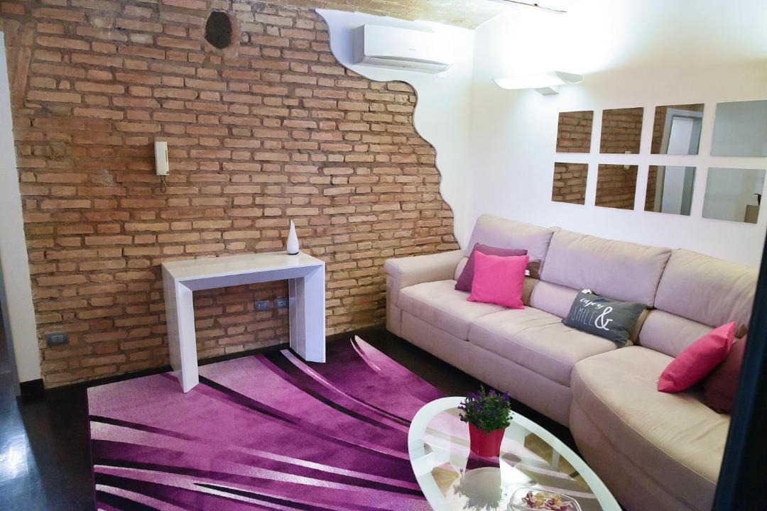 Photo of Livingroom in Navona
