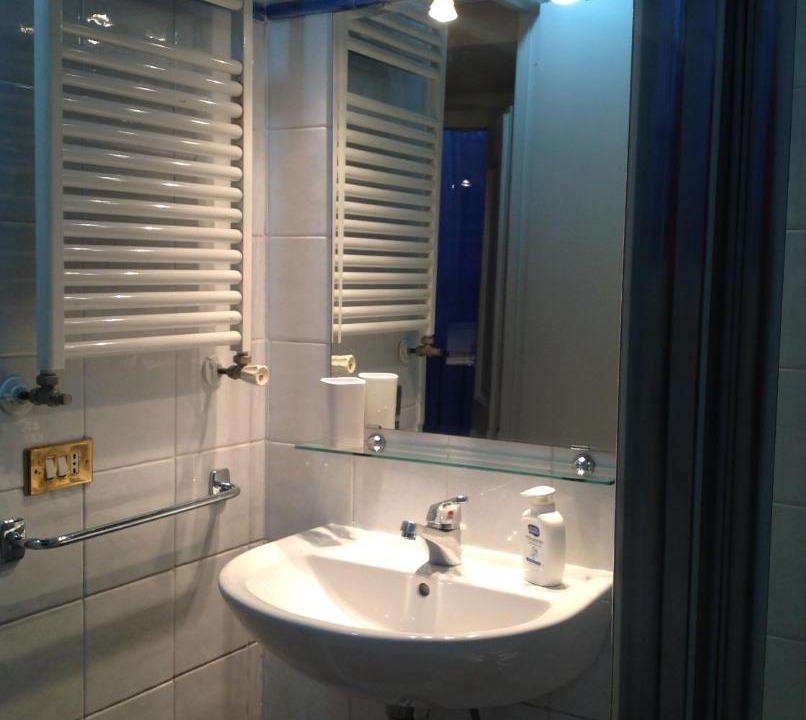 Photo of Bathroom in Rione VI Parione