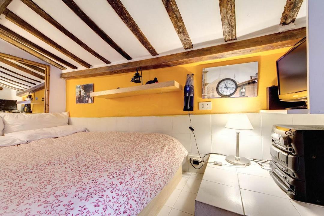 Photo of Bedroom in Rione V Ponte