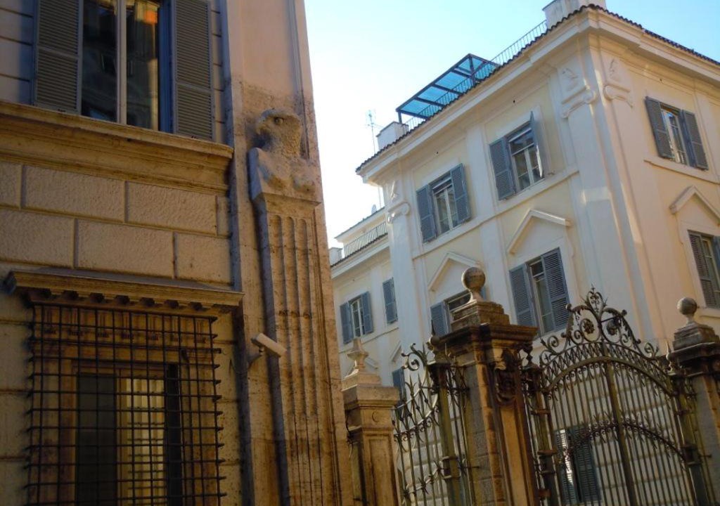 Photo of Buildings in Rione VII Regola