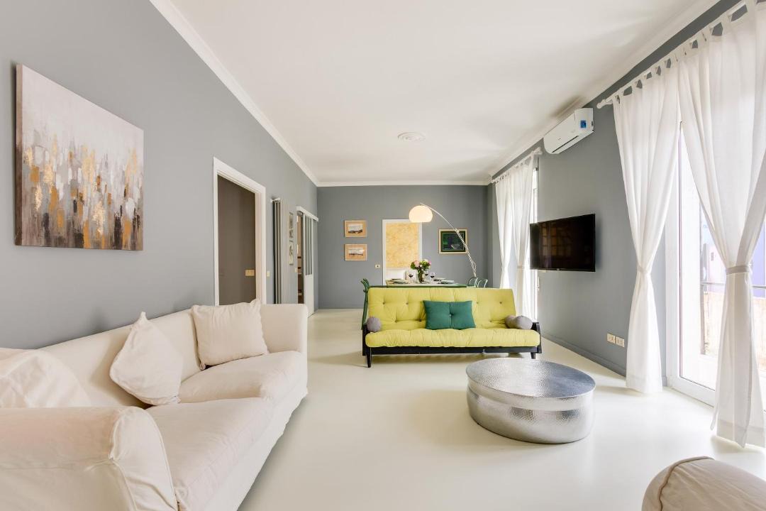 Photo of Livingroom in Rione VI Parione