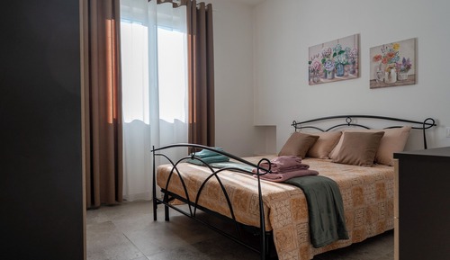 Comfort Apartment, 2 Bedrooms, Private Bathroom, Pool View