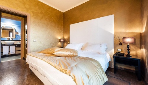 Suite Gold with Terrace