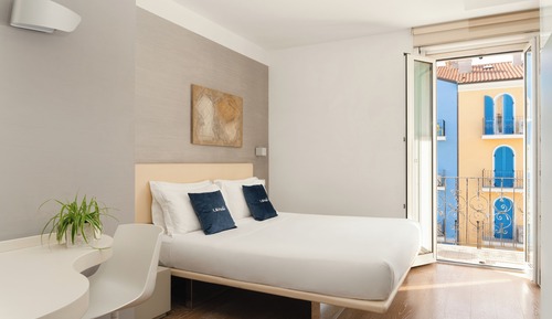 Junior Room