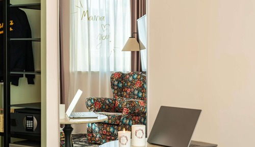 Room, 1 Double Bed (Large Mama)