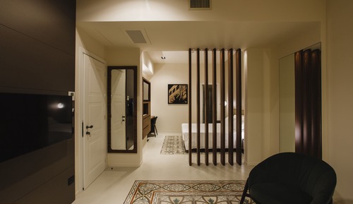 Traditional Suite