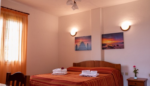 Standard Triple Room, Garden View