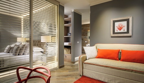 Studio Suite (Coral Suite)