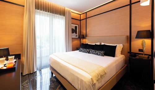 Executive Studio Suite