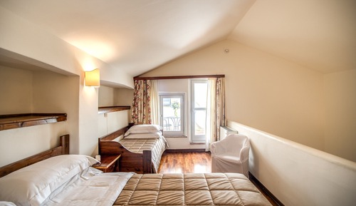 Triple Room, 1 Bedroom