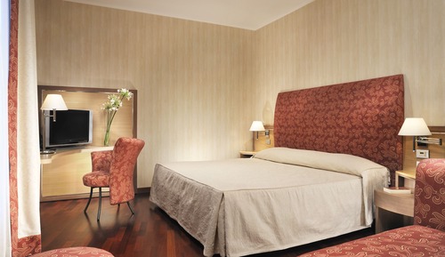 Classic Double Room (with Extra Bed)