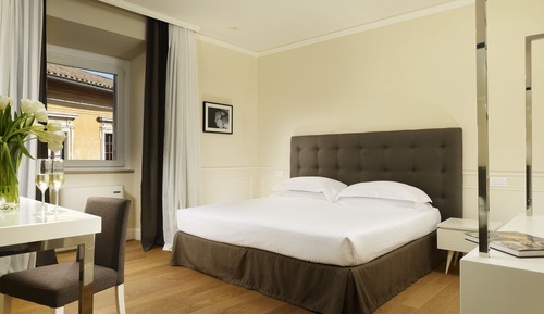 Junior Studio Suite, 1 King Bed