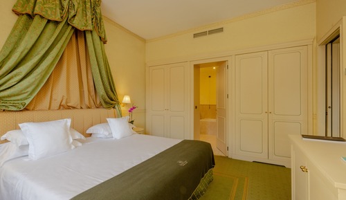 Suite, Mountain View