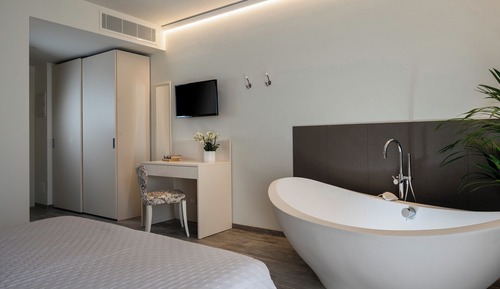 Deluxe Double Room, 1 Queen Bed