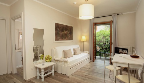 Superior Room, Balcony, Courtyard View