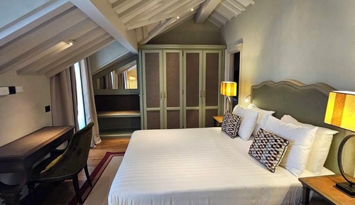 Rooftop Suite