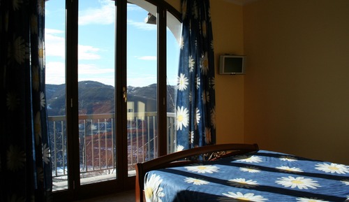 Family Room (Orchidea Gialla)