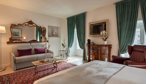 Grand Double Room, City View