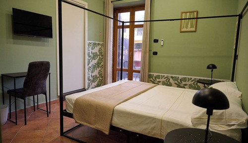 Classic Double Room, Garden View