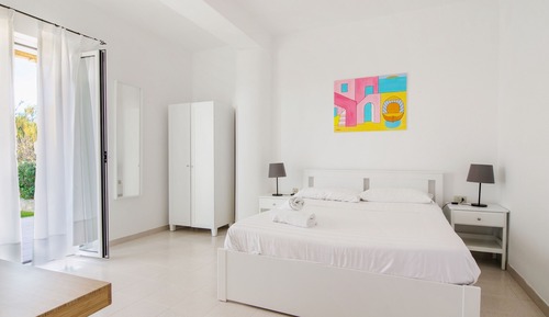 Classic Apartment, 1 Bedroom, Partial Sea View