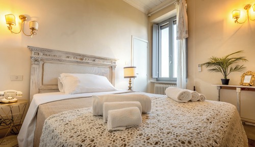 Classic Double Room