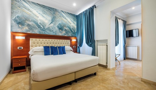 Suite, Balcony
