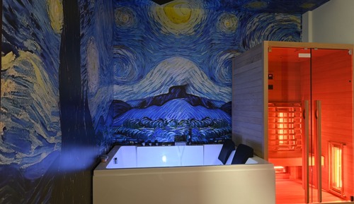 Studio Suite, Balcony, Pool View