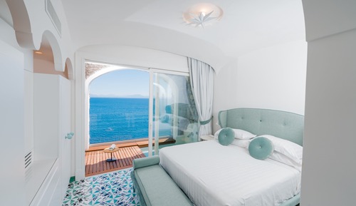 Junior Suite, 1 Bedroom, Jetted Tub, Sea View