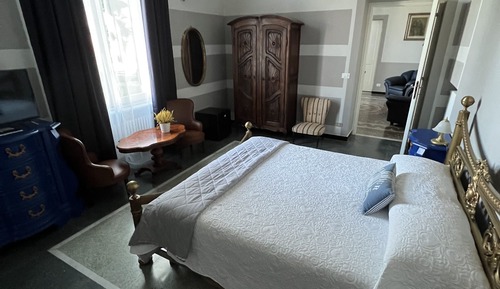 Standard Suite