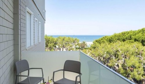 Superior con Balcone e Vista - Uso Singolo
