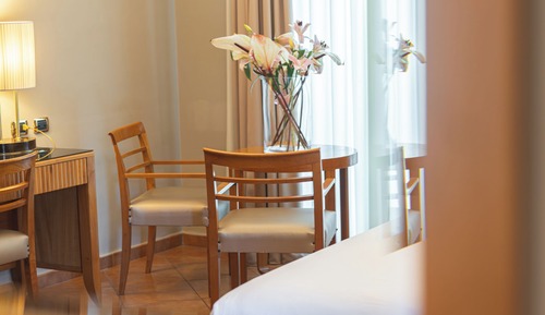 Junior Studio Suite, City View (Anfiteatro)