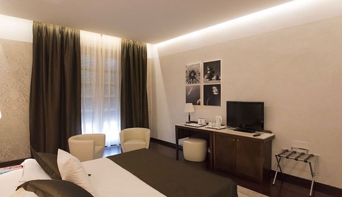 Deluxe Double Room (Prestige - Thermal Pool Access)